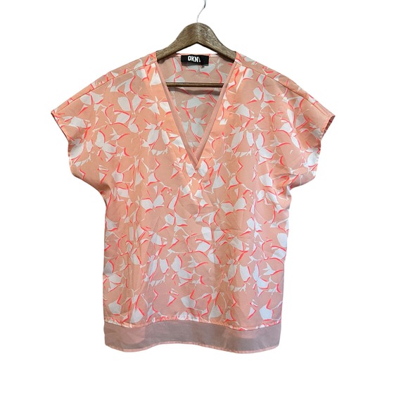 DKNY Peach Floral Print V-Neck Short Sleeve Blouse Top Career Casual - Picture 1 of 6